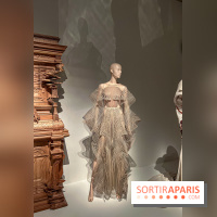 L’exposition retrospective de la créatrice de mode Iris Van Herpen au Musée des Arts Décoratifs