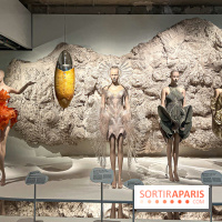 L’exposition retrospective de la créatrice de mode Iris Van Herpen au Musée des Arts Décoratifs