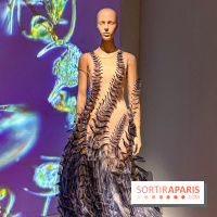 L’exposition retrospective de la créatrice de mode Iris Van Herpen au Musée des Arts Décoratifs
