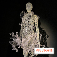 L’exposition retrospective de la créatrice de mode Iris Van Herpen au Musée des Arts Décoratifs