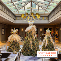 Sofitel Paris Le Faubourg décor de Noël 2023 - Robes sapin couture - image00004