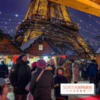 Marché de Noël 2023 au pied de la tour Eiffel - Quai Jacques Chirac