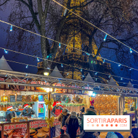 Marché de Noël 2023 au pied de la tour Eiffel - Quai Jacques Chirac