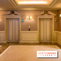 Disneyland Hotel à Disneyland Paris ascenseur