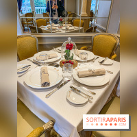 Disneyland Hotel à Disneyland Paris la table de Lumière