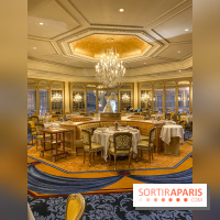 Disneyland Hotel à Disneyland Paris la table de Lumière