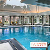 Disneyland Hotel à Disneyland Paris piscine