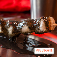 Sekitan, le restaurant street food de brochettes japonaises -  dango sésame noir