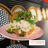 The Blossom Arms - Crab bun