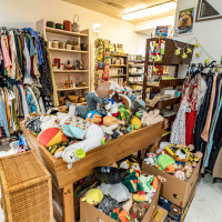 La Braderie solidaire ADM, les boutiques à Guyancourt - les photos