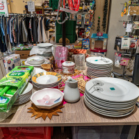 La Braderie solidaire ADM, les boutiques à Guyancourt - les photos