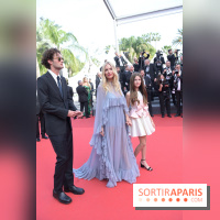 ©Rachid Bellak - Cannes 2024 : Tapis Rouge - Horizon: An American Saga - Sienna Miller et Marlowe Sturridge 