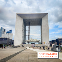 La Tête dans les Nuages - la Défense