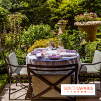 La terrasse jardin Summer de la Bauhinia au Shangri-La Paris