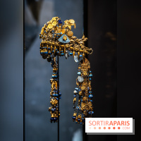 Exposition 'Bijoux de Scène de la Comédie Française' à l'hôtel historique de Mercy-Argenteau qui se dévoile