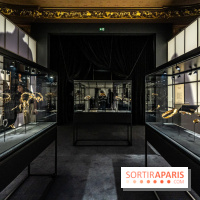 Exposition 'Bijoux de Scène de la Comédie Française' à l'hôtel historique de Mercy-Argenteau qui se dévoile
