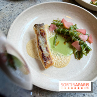 La Table des Résistants - Poisson, asperges, pickles pêches