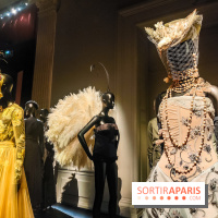 Stephen Jones, chapeaux d'artistes : l'exposition insolite et créative se dévoile au Palais Galliera - IMG20241017103620