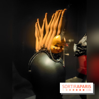 Stephen Jones, chapeaux d'artistes : l'exposition insolite et créative se dévoile au Palais Galliera - IMG20241017095205