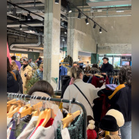 Un marché de Noël insolite dans 19ème : venez trouver des pépites en secondes mains - C76445EE EAE3 4D59 A4D3 F7C77D52DFE4 1 105 c