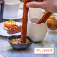 Le sublime tea time de Noël du Lutetia 2024 par Nicolas Guercio - les photos  -  Churros salés à la tomme fleurie