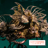 Bijoux de scène de l'Opéra de Paris : l'exposition de parures merveilleuses au Palais Garnier