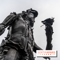 Le Centaure de César à Paris et sa statue de la Liberté miniature -  A7C0238