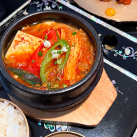 Sam Sun - Ragoût de kimchi et porc épicé