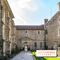 Les Chasses, le restaurant insolite avec une superbe terrasse à l'Abbaye des vaux de Cernay dans les Yvelines