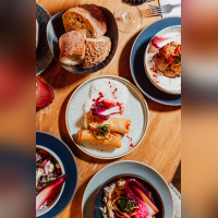 Paillettes Paris : un restaurant festif, une cuisine méditerranéenne  - 65fd54307ef69