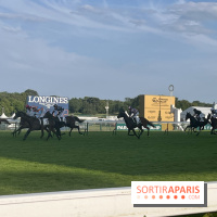 Jeuxdi by Longchamp - course hippique