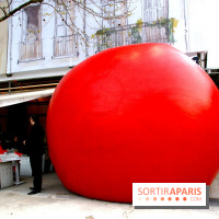 Le RedBall Project de Kurt Perschke débarque à Paris