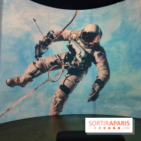 Destination Lune : un voyage immersif dans les étoiles à l'Atelier des Lumières - photos - fotor 1758652317168