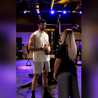 SEMPER Wellness : une salle de sport premium sur les Champs-Elysées - Hugo Clara discute