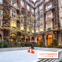 Noël 2025 au Plaza Athénée : tea time festif en famille, patinoire enchantée et chalet-raclette