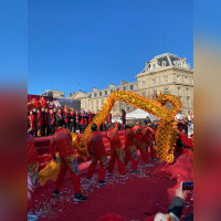 Défilés, dragons et saveurs asiatiques : la place de la République célèbre l’Année du Cheval - 2 2