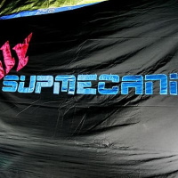 Montage des chars Techno Parade 2010