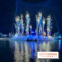 Disneyland Paris : Disney Cascade of Lights, le spectacle nocturne sur Adventure Bay