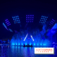 Disneyland Paris : Disney Cascade of Lights, le spectacle nocturne sur Adventure Bay