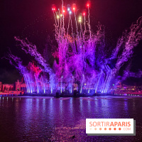 Disneyland Paris : Disney Cascade of Lights, le spectacle nocturne sur Adventure Bay