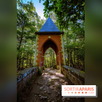 La réserve Naturelle des Etangs de Bonnelles, son pont kiosque, temple de l'amour et ses trésors