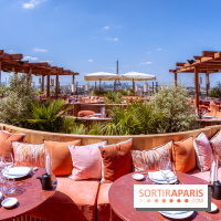 La terrasse en rooftop du Kinugawa à l'hôtel Sax Paris 7e