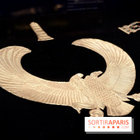 Un pectoral ailé dans l’exposition Toutânkhamon - Toutankhamon : son tombeau et ses trésors