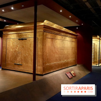Le décor extérieur de la tombe reconstituée - Toutankhamon : son tombeau et ses trésors
