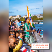 Défilé flottant sur la Seine : le Jal Yatra à Paris, les photos