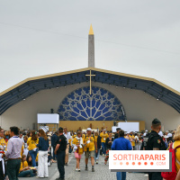 En images : la messe géante sur les Champs-Elysées du Pape Léon XIV