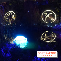 Parc de l'Étrange 2026 : Figures lumineuses circulaires au bord de l’étang