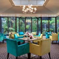 Petit-Déjeuner sous la Verrière - La Villa Maillot & Spa PARIS