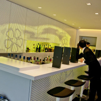 Atelier Renault, Exposition, Restaurant, Bar, Lounge, Voitures électriques