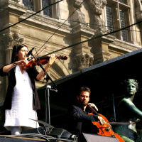 Bertrand Belin sur le Parvis de l'Hôtel de Ville - Festival Fnac Live